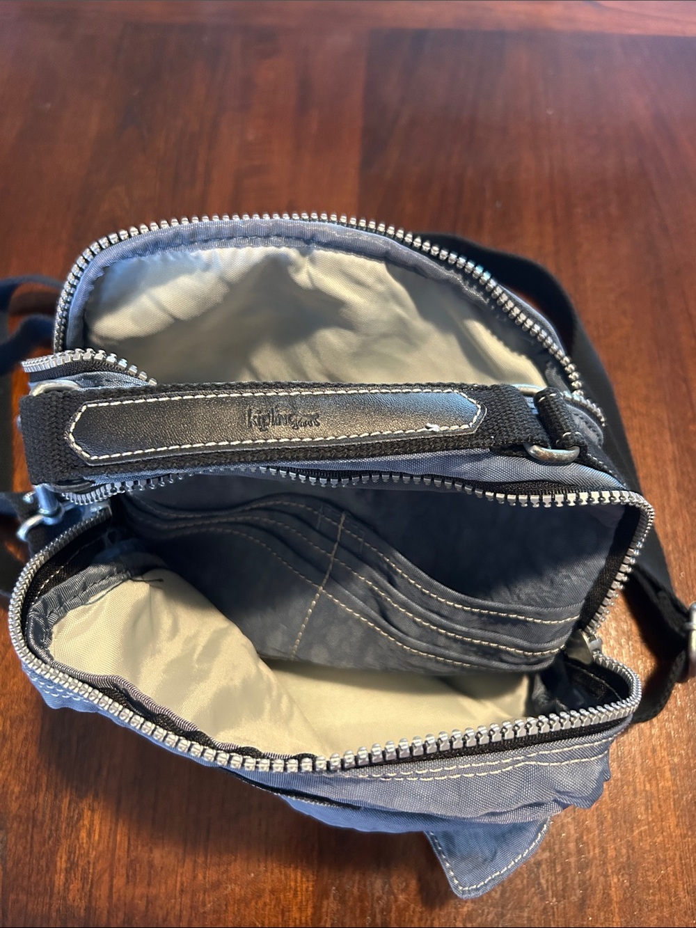 Kipling Presto bag for shoulder, crossbody or waist. Light blue/Denim Blue - Picture 5 of 8